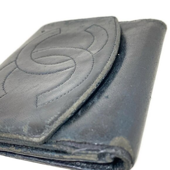 CHANEL - Black Lambskin Double-hook Wallet - Picture 8 of 11